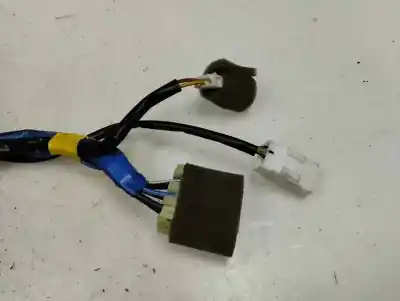 Second-hand car spare part ignition switch for ssangyong rodius 2.7 turbodiesel cat oem iam references   2006