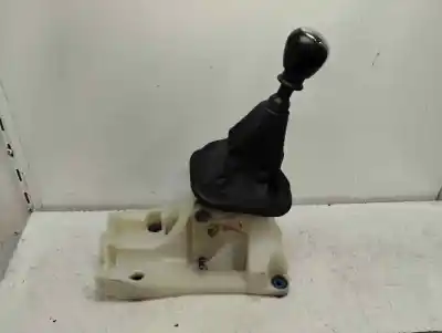 Second-hand car spare part gear lever for hyundai ix35 2.0 crdi cat oem iam references 43700-2y400