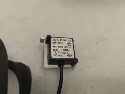 Peça sobressalente para automóvel em segunda mão antena por renault captur 1.2 tce energy referências oem iam 259752753r-a  2015