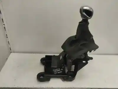 Tweedehands auto-onderdeel versnellingspook voor peugeot 2008 (--.2013->) 1.6 16v oem iam-referenties 9806780680