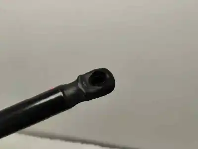 Second-hand car spare part tailgate gas strut for opel corsa e 1.4 oem iam references 315005777  2018