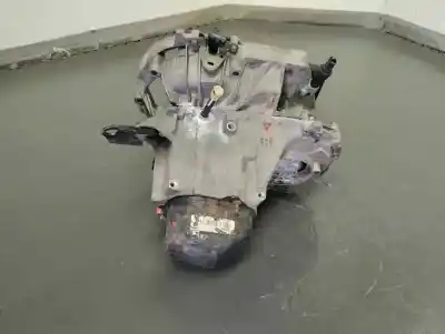 Second-hand car spare part gearbox for renault clio ii fase ii (b/cb0) clio oem iam references jb3969  2004