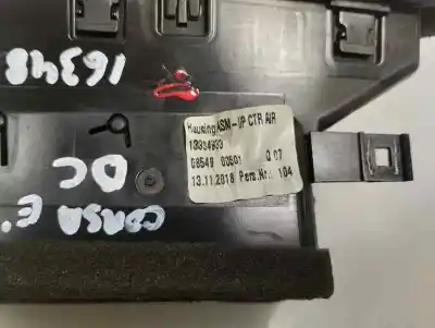 Second-hand car spare part air ventilation grille for opel corsa e 1.4 oem iam references 13334933  2019