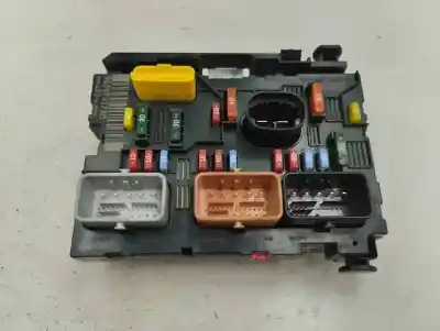 Peça sobressalente para automóvel em segunda mão caixa de fusíveis e relés por citroen c3 1.4 hdi cool referências oem iam 9659741780
