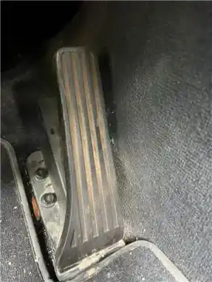 İkinci el araba yedek parçası GAZ PEDALI için MERCEDES-BENZ CLASE C (W204) FAMILIAR  OEM IAM referansları   