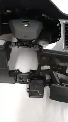 Pezzo di ricambio per auto di seconda mano pannello per seat ateca (kh7) 1.0 reference [1.0 ltr. - 85 kw tsi] riferimenti oem iam 576857745  
