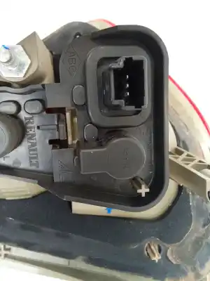 Second-hand car spare part left tailgate door light for renault fluence (l3_) 1.5 dci (l30a) oem iam references 265550041r  