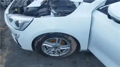 Recambio de automóvil de segunda mano de ALETA DELANTERA IZQUIERDA para FORD FOCUS IV TURNIER (HP)  referencias OEM IAM   