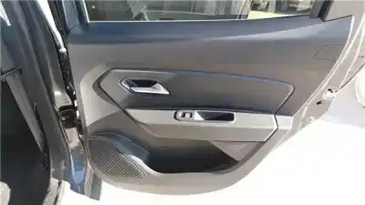 Автозапчастина б/у обликка задніх правіх дверей для dacia duster (hm_) 1.3 tce 130 (hmmf) посилання на oem iam 