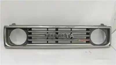 Recambio de automóvil de segunda mano de REJILLA ENTRADA DE AIRE para TOYOTA LAND CRUISER STATION (J8) 4.2 Turbodiesel 167 CV / 123 KW referencias OEM IAM   