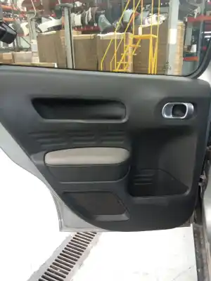 Recambio de automóvil de segunda mano de GUARNECIDO PUERTA TRASERA IZQUIERDA para CITROEN C4 CACTUS 1.5 BlueHDi 100 referencias OEM IAM   