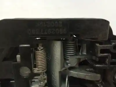 Pezzo di ricambio per auto di seconda mano maniglia esterna anteriore sinistra per citroen c4 cactus 1.5 bluehdi 100 riferimenti oem iam 980297811t  