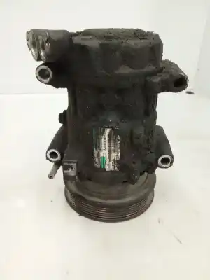 Peça sobressalente para automóvel em segunda mão COMPRESSOR DE AR CONDICIONADO A/A A/C por DACIA SANDERO  Referências OEM IAM 8200315744  