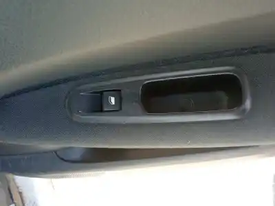 Pezzo di ricambio per auto di seconda mano interruttore alzacristalli anteriore destro per peugeot 5008 ii (mc_, mj_, mr_, m4_) 1.6 bluehdi 115 (mcbhxh, mcbhxw) riferimenti oem iam 6490x3