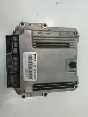 Second-hand car spare part ECU ENGINE CONTROL for RENAULT MEGANE II SEDÁN (LM0/1_)  OEM IAM references 8200462452  