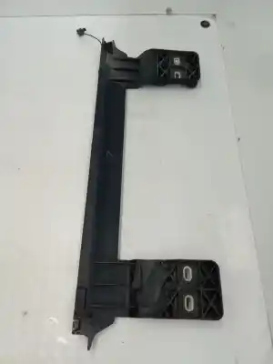 Pièce détachée automobile d'occasion ENJOLIVEUR pour MERCEDES-BENZ GLE (V167) GLE 400 d 4-matic (167.123) Références OEM IAM A1678808100  