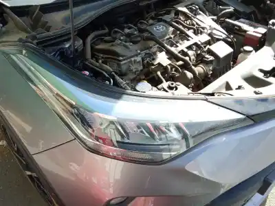 Pièce détachée automobile d'occasion FEU DROIT pour TOYOTA C-HR (_X1_) 1.8 HYBRID (ZYX10_, ZYX11_) Références OEM IAM 81130F4390  