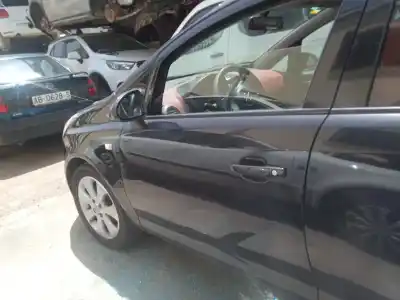 Автозапчасти б/у левая передняя дверь за opel corsa d 1.2 g ссылки oem iam 