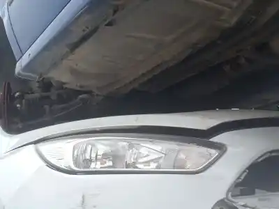 Автозапчасти б/у правая фара за FORD FOCUS LIM. Business ссылки OEM IAM   
