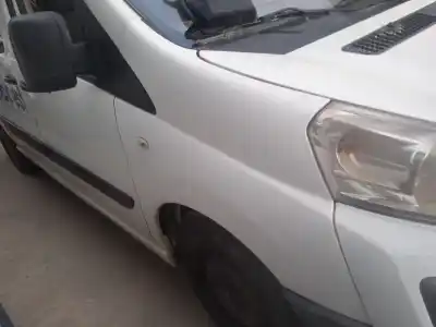Pezzo di ricambio per auto di seconda mano PARAFANGO ANTERIORE DESTRO per PEUGEOT EXPERT TEPEE (VF3X_) 2.0 16V Riferimenti OEM IAM   
