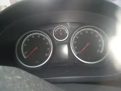 Pezzo di ricambio per auto di seconda mano PANNELLO DEGLI STRUMENTI per OPEL CORSA D 1.2 G Riferimenti OEM IAM   