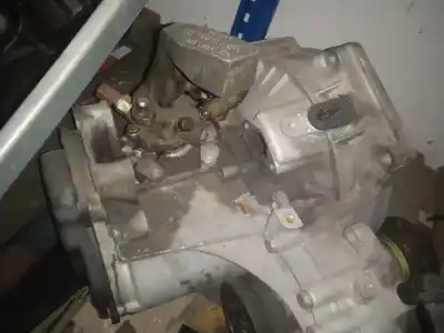 İkinci el araba yedek parçası VITES KUTUSU için AUDI A3 (8L) 1.9 TDI OEM IAM referansları EBF  