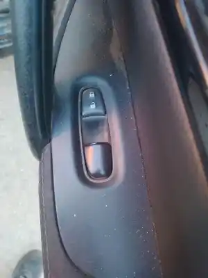 Second-hand car spare part right front power window switch for nissan qashqai (j11) 1.3 16v cat oem iam references 