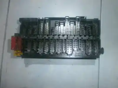 Pièce détachée automobile d'occasion BOÎTES À FUSIBLES pour VOLKSWAGEN GOLF III (1H1)  Références OEM IAM 357937039  