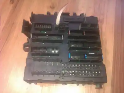 Second-hand car spare part Fuse Box Unit for OPEL VECTRA B CARAVAN 2.0 DTI OEM IAM references 460023260  