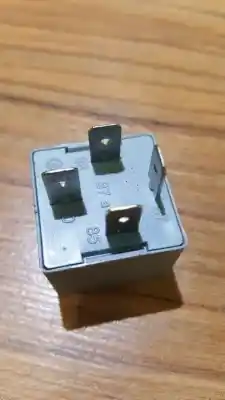 Peça sobressalente para automóvel em segunda mão Relé Para Automóvel por VOLKSWAGEN PASSAT VARIANT (315) 1.6 Turbodiesel (RA. SB) Referências OEM IAM 141951253B  20240072, 53