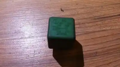 Pezzo di ricambio per auto di seconda mano relè per opel corsa b 1.2 riferimenti oem iam 3447012  573