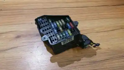 Pezzo di ricambio per auto di seconda mano Scatola Relè/fusibili per VOLKSWAGEN PASSAT VARIANT (3B6) 2.5 V6 TDI Riferimenti OEM IAM 5130407  