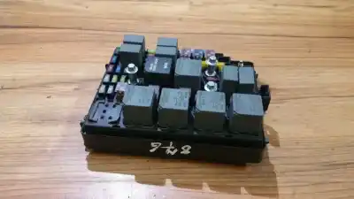Peça sobressalente para automóvel em segunda mão Caixa De Fusíveis E Relés por KIA CARENS 2.0 CRDi EX Monovolumen Referências OEM IAM 02492MAK3531  02492MAK-3531, 95230-3A300