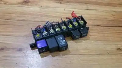 Second-hand car spare part Fuse Box Unit for AUDI A6 AVANT (C4) 1.9 TDI OEM IAM references 4A0941822  896046