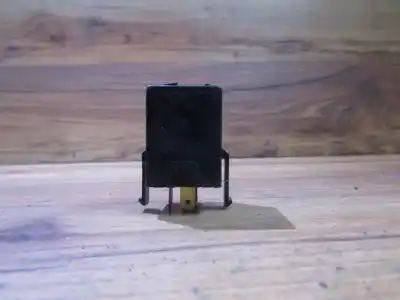 Peça sobressalente para automóvel em segunda mão  por KIA RIO  Referências OEM IAM 95550FD000  20529