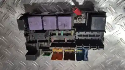 Pezzo di ricambio per auto di seconda mano Scatola Relè/fusibili per RENAULT LAGUNA II (BG0) 1.9 dCi Diesel CAT Riferimenti OEM IAM   