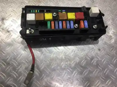 İkinci el araba yedek parçası Röle/sigorta Kutusu için OPEL VECTRA, C 2005.10 - 2008.12 FACELIFT 1.9 CDTI 110KW 2004.04 - 2008.12 OEM IAM referansları 13240245  2770372008, 03757700, JG