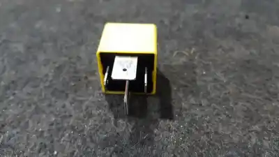 Second-hand car spare part Relay for SAAB 9-5 (YS3E) 3.0 TiD OEM IAM references 90226846  