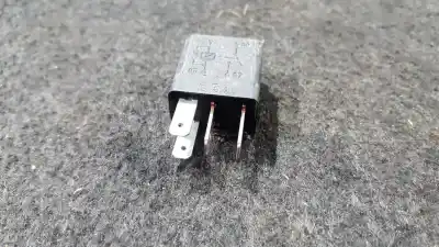 Second-hand car spare part Relay for SAAB 9-5 (YS3E) 3.0 TiD OEM IAM references 24435922  