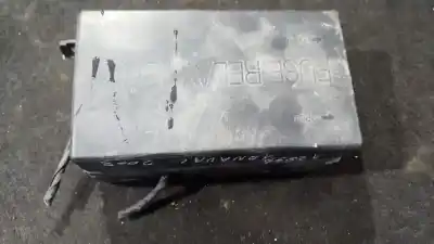 Tweedehands auto-onderdeel Relais/zekeringenkastje voor KIA CARNIVAL 2.9 Turbodiesel CAT OEM IAM-referenties   