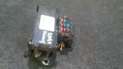 Pezzo di ricambio per auto di seconda mano Scatola Relè/fusibili per KIA SHUMA 1.5 Comfort 5 Berlina Riferimenti OEM IAM 0K2AA67580  0K2AA67580