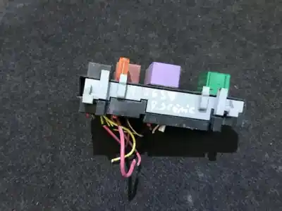 Pezzo di ricambio per auto di seconda mano Scatola Relè/fusibili per RENAULT MEGANE I SCENIC (JA0) 1.9 dT Alize Riferimenti OEM IAM   
