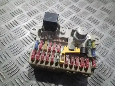 Second-hand car spare part FUSE BOX UNIT for ROVER 200, 1995.10 - 2000.03  OEM IAM references YWC104500  52010268D