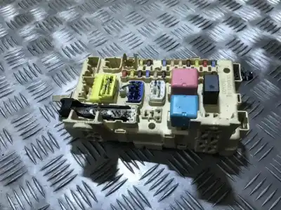 Second-hand car spare part Fuse Box Unit for TOYOTA AVENSIS, II 2006.03 - 2008.12 FACELIFT 2.0 D-4D 93KW 2006.03 - 2008.11 OEM IAM references 8264105030A  82641-05030-A