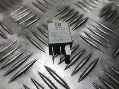 Second-hand car spare part Relay for OPEL COMBO 1.3 16V CDTI OEM IAM references 13266315  
