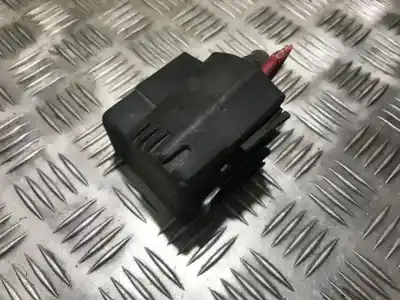 Recambio de automóvil de segunda mano de Caja Reles -  Fusibles para SAAB 9-5, 1997.09 - 2005.11 3.0 V6 T 130KW 1998.01 - 2005.11 referencias OEM IAM 4693362  