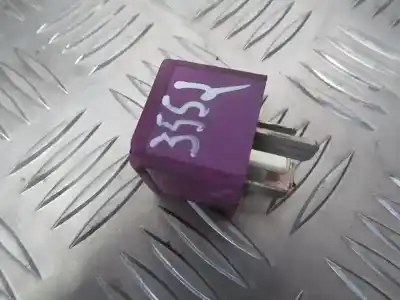 Pezzo di ricambio per auto di seconda mano  per OPEL CORSA D  Riferimenti OEM IAM 90459642  V23136-J4-X10