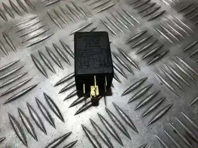 Peça sobressalente para automóvel em segunda mão Relé Para Automóvel por AUDI 80 B4 AVANT (8C5) 1.9 TDI Referências OEM IAM 431955531  