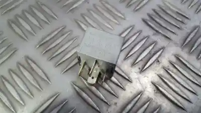 Peça sobressalente para automóvel em segunda mão Relé Para Automóvel por VOLKSWAGEN GOLF PLUS (5M1) 1.9 TDI Referências OEM IAM 141951253B  20240072