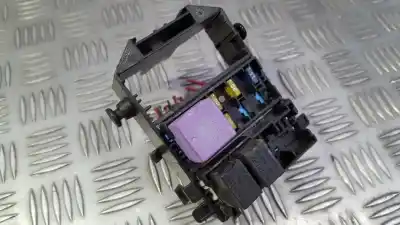 İkinci el araba yedek parçası RÖLE/SIGORTA KUTUSU için RENAULT LAGUNA II (BG0)  OEM IAM referansları PA66GF30  